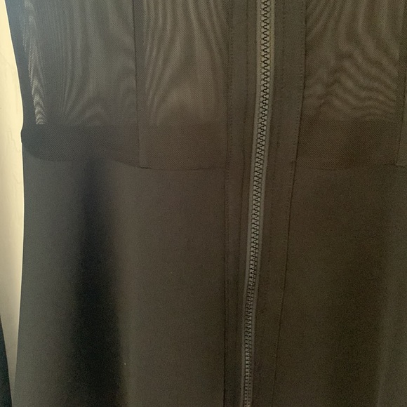 Revamped sheer peplum zip up - Picture 3 of 4